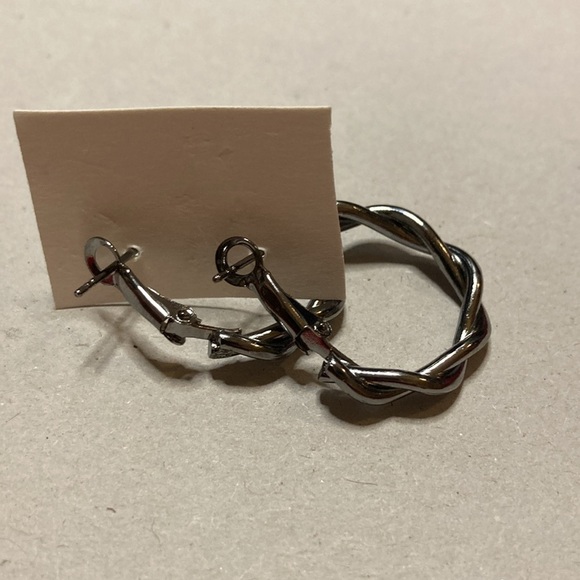 *BOGO FREE* Twisted silver hoops with clasp back - Picture 3 of 3